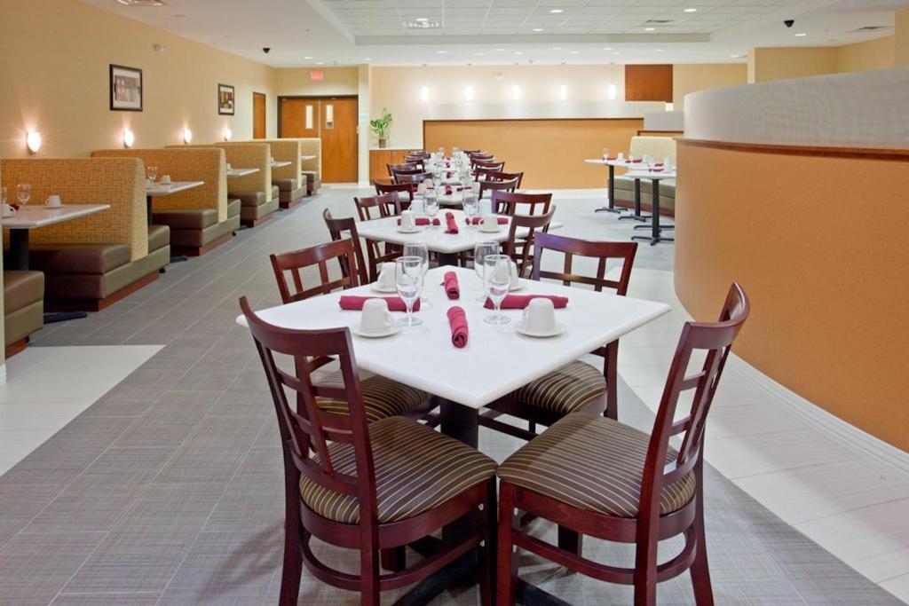 Holiday Inn Austin North By Ihg Round Rock Exterior foto